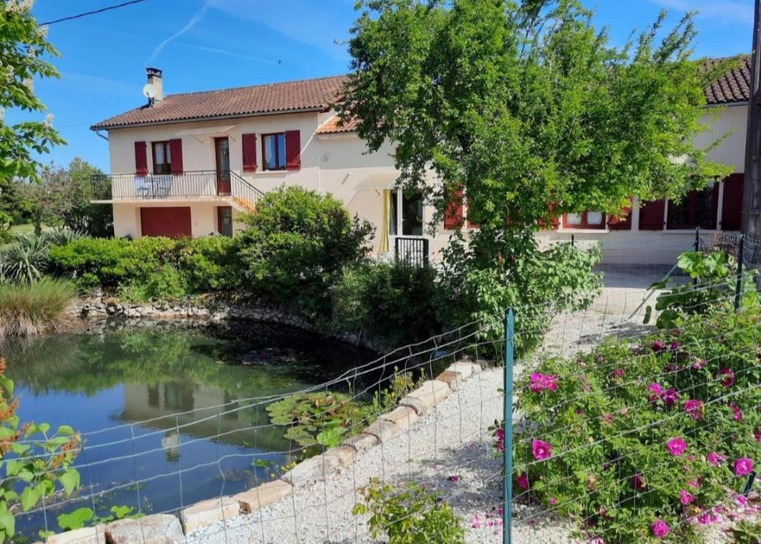 Charmant Logement Entier A La Campagne Sencenac-Puy-de-Fourches المظهر الخارجي الصورة